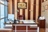 Spot On panchmukhi palace