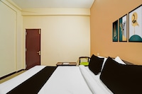 Townhouse Rajeev Gandhi Hospital Formerly Sika Inn