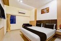 Townhouse Rajeev Gandhi Hospital Formerly Sika Inn