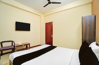 Townhouse Rajeev Gandhi Hospital Formerly Sika Inn