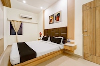 Townhouse Rajeev Gandhi Hospital Formerly Sika Inn