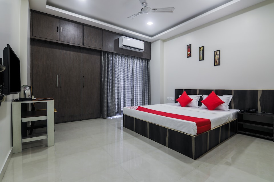 OYO Padmarag Residency, ISBT Guwahati, Guwahati