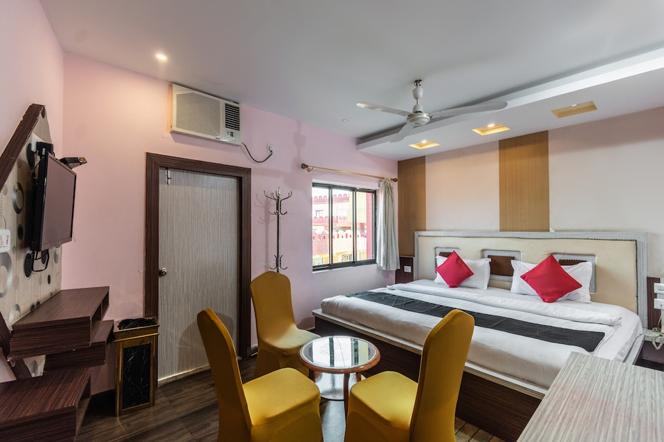 Capital O 17009 Mehak-e-punjab, Tarapith, Tarapith