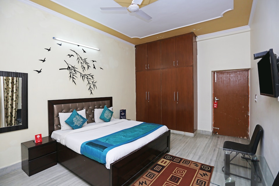 OYO 2806 Celeste Residency, Greater Noida, Noida