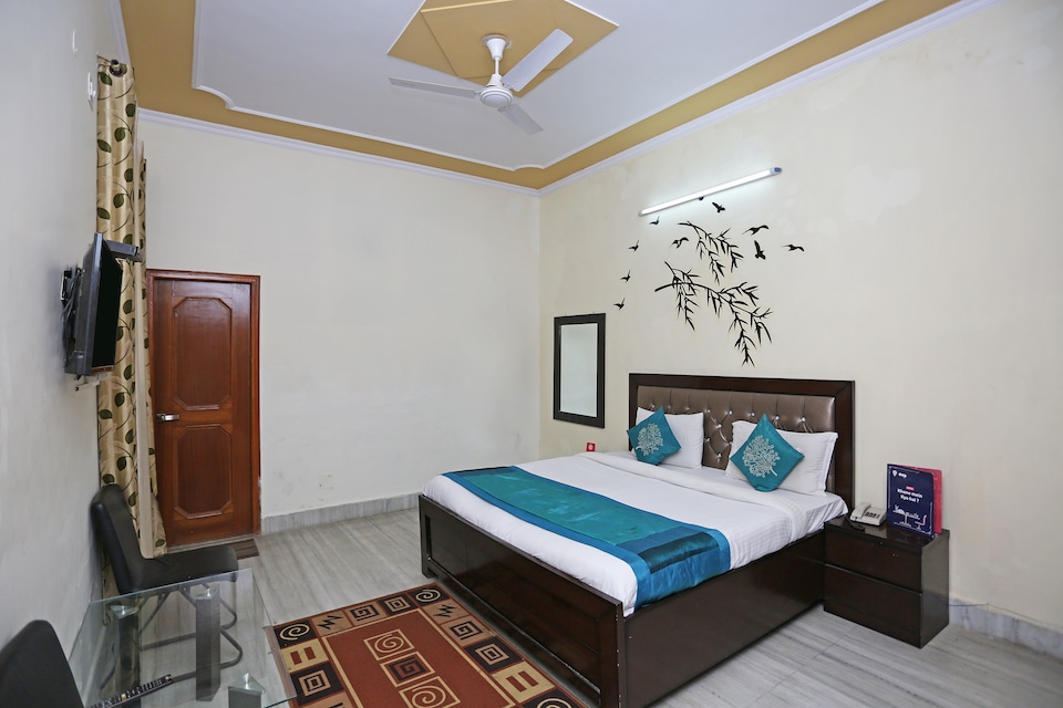 OYO 2806 Celeste Residency, Greater Noida, Noida