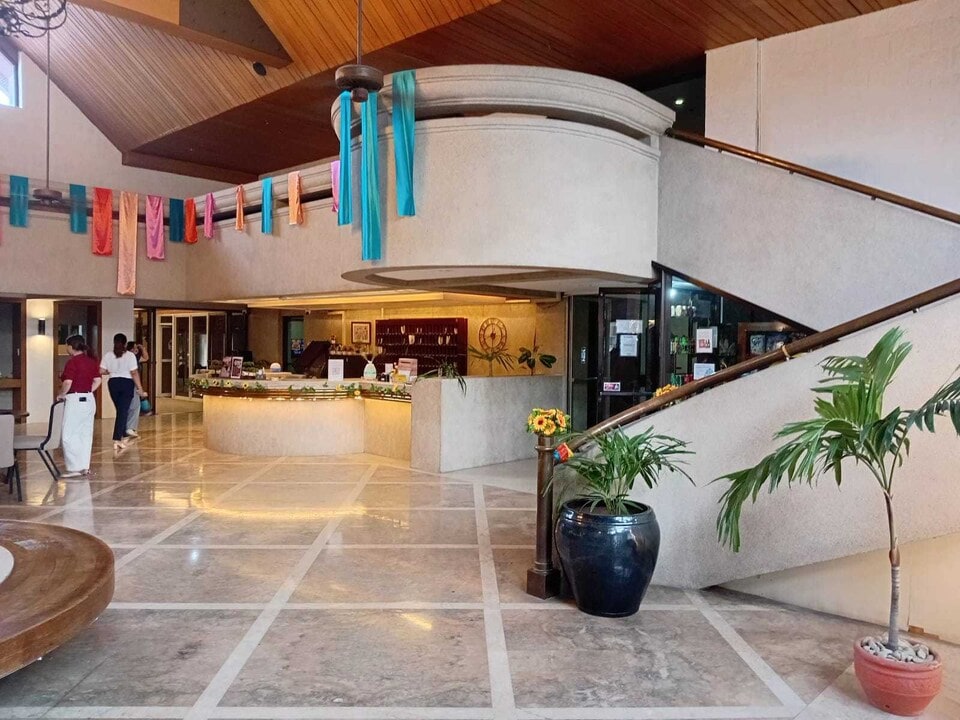 Maharaja Hotel Near Clark International Airport by Belvilla, Angeles, Pampanga