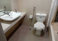 Maharaja Hotel Near Clark International Airport by Belvilla