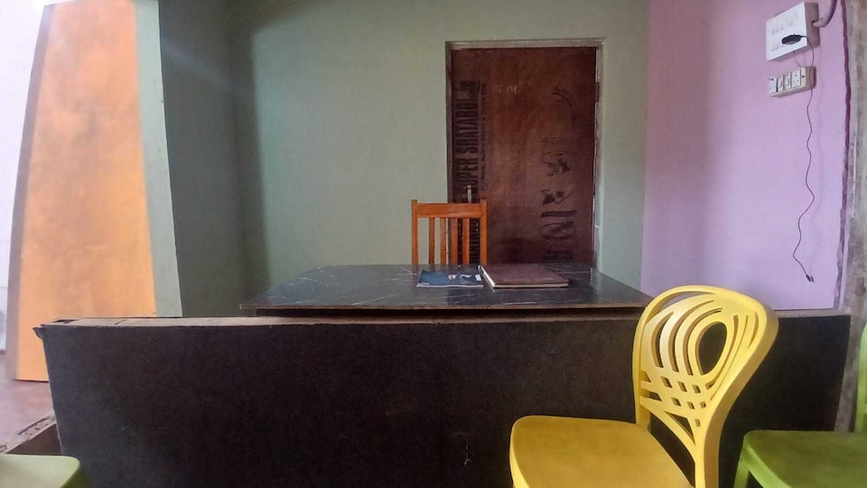 Spot On Royal's Hotel , Sitapur, Sitapur