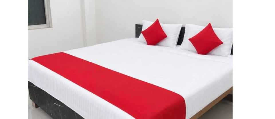 Spot On Royal's Hotel , Sitapur, Sitapur