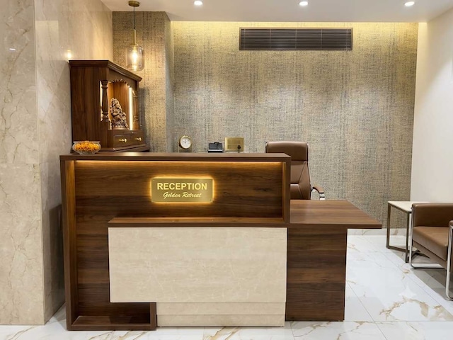 Hotel O Golden Retreat 