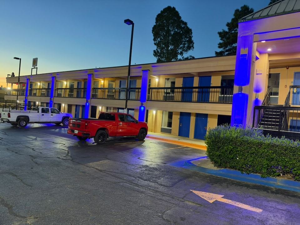 Home Lodge Attalla Gadsden I-59, Attalla, AL, Attalla, AL