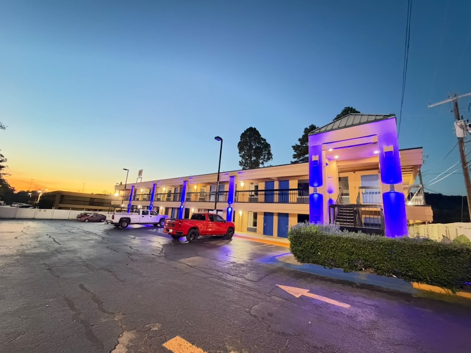 Home Lodge Attalla Gadsden I-59, Attalla, AL, Attalla, AL