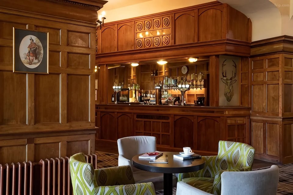 The Highland Hotel Strathpeffer by Belvilla, Strathpeffer (Scotland), Strathpeffer