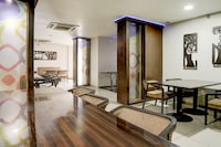 Super Townhouse Anand Formerly Hotel The Maison