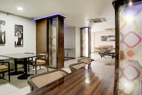 Super Townhouse Anand Formerly Hotel The Maison
