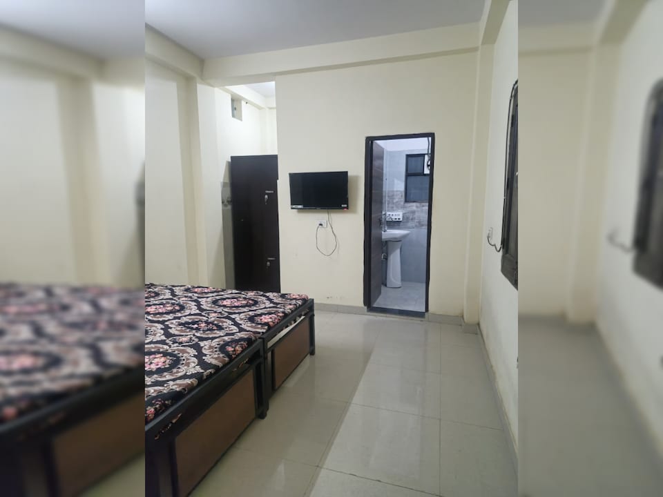 Hotel O Prime Stay , Greater Noida, Noida
