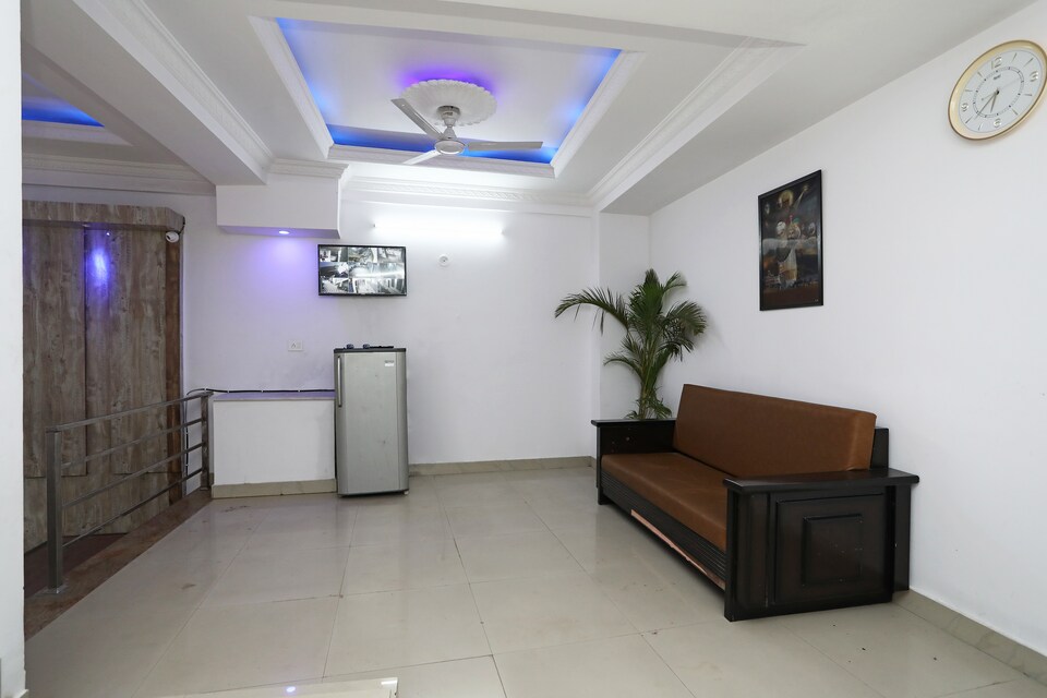 OYO Flagship 17085 Bhagat Residency, Dehradun Railway Station, Dehradun