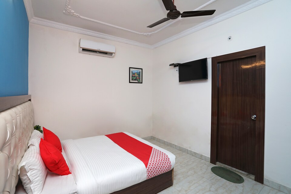 OYO Flagship 17085 Bhagat Residency, Dehradun Railway Station, Dehradun