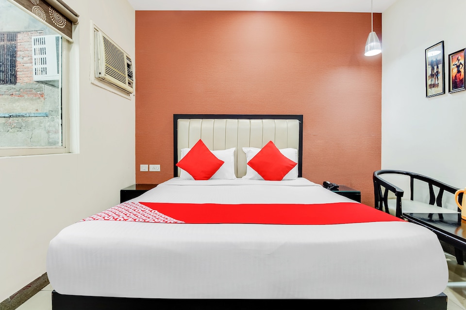 OYO 17096 Hotel Deviram Palace, MG Road Agra, Agra