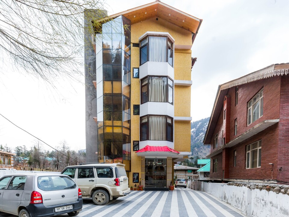 OYO 17099 अंबिका रेजिडेंसी, Hadimba Temple Road, मनाली