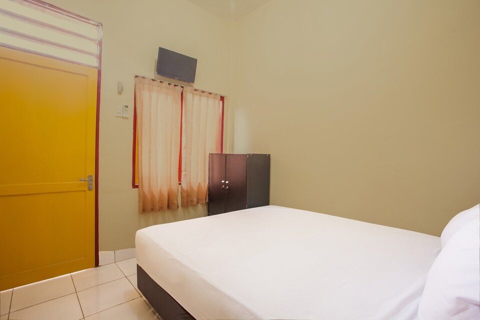 OYO 95446 Golden Homestay, Medan, Medan