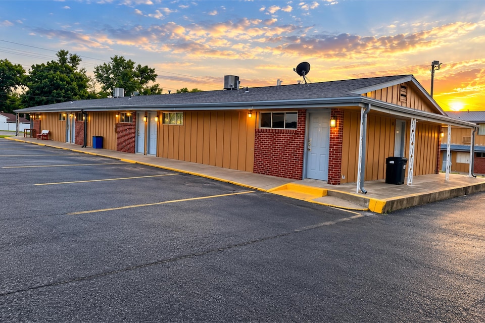 Budget Lodge Inn Abilene KS, Abilene, KS, Abilene, KS