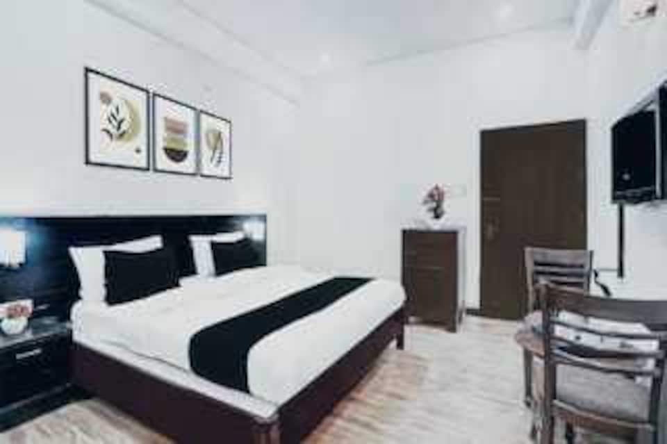 Hotel O Varanasi Ring Road Formerly Dream Inn, Cantt, Varanasi