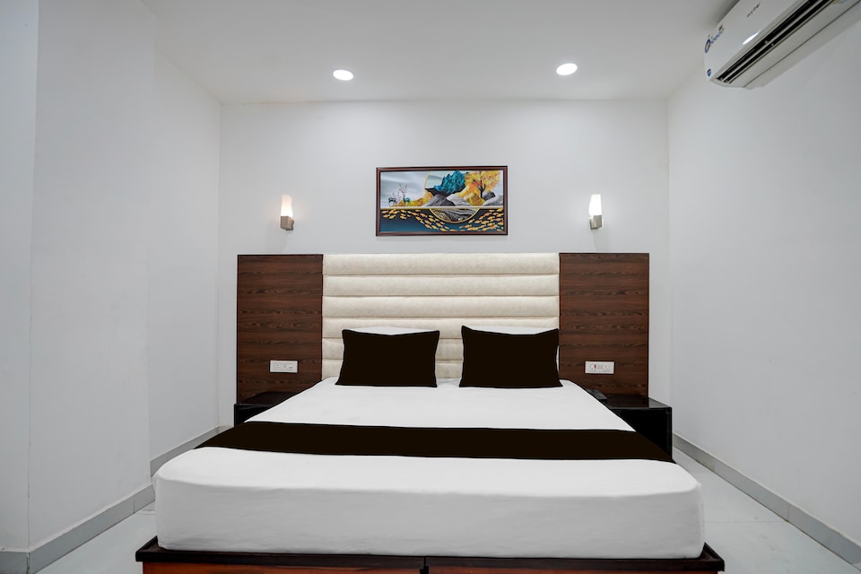 Hotel O Opal Greater Noida, Greater Noida, Noida