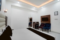 Hotel O Opal Greater Noida