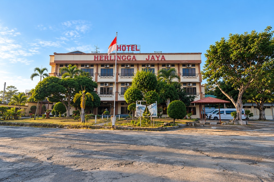 Hotel O near Blitar Park formerly Herlingga Jaya Hotel, Blitar, Blitar