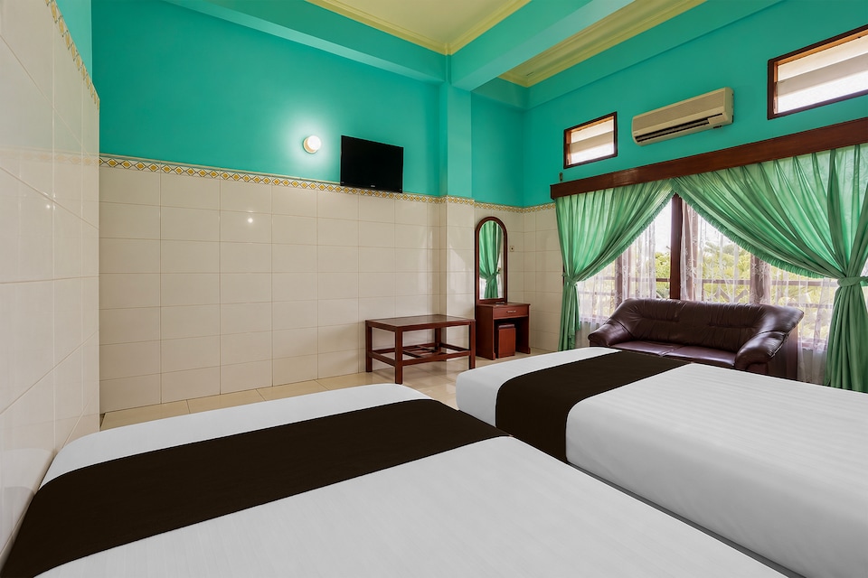 Hotel O near Blitar Park formerly Herlingga Jaya Hotel, Blitar, Blitar