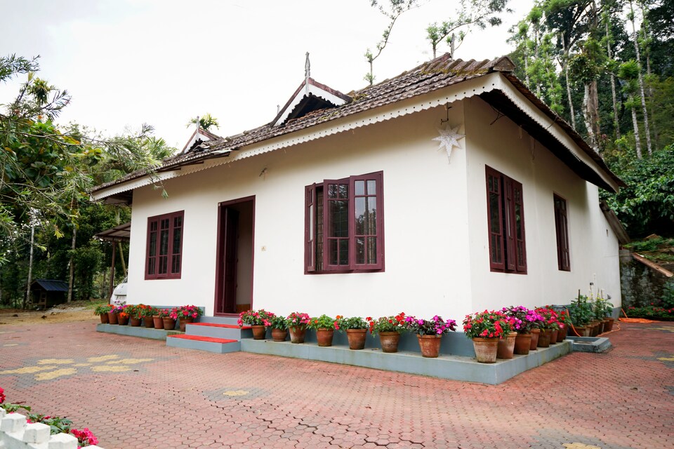 OYO Home 17138 Elegant 2BHK, Marayoor Munnar, Munnar