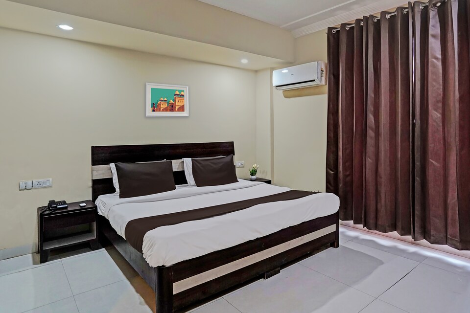 Townhouse Akshay Hotel, Medanta, Gurgaon