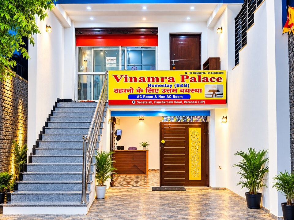 Spot On Vinamra Palace Home Stay, Godowlia, Varanasi