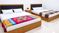 Spot On Vinamra Palace Home Stay