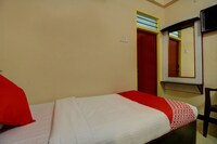 OYO Sri Jayaram Stays