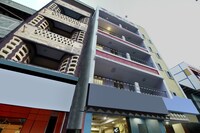 OYO Sri Jayaram Stays