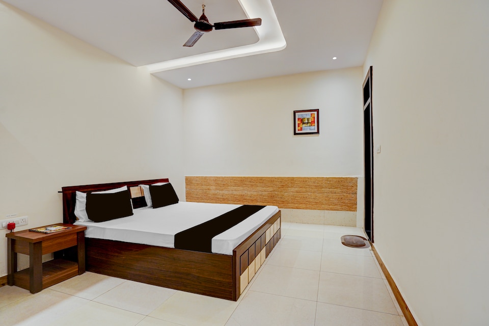 Hotel O Zeal Hotel & Banquet Hall, Gorakhnath Gorakhpur, Gorakhpur