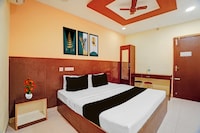 Hotel O Holliday Inn