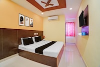 Hotel O Holliday Inn
