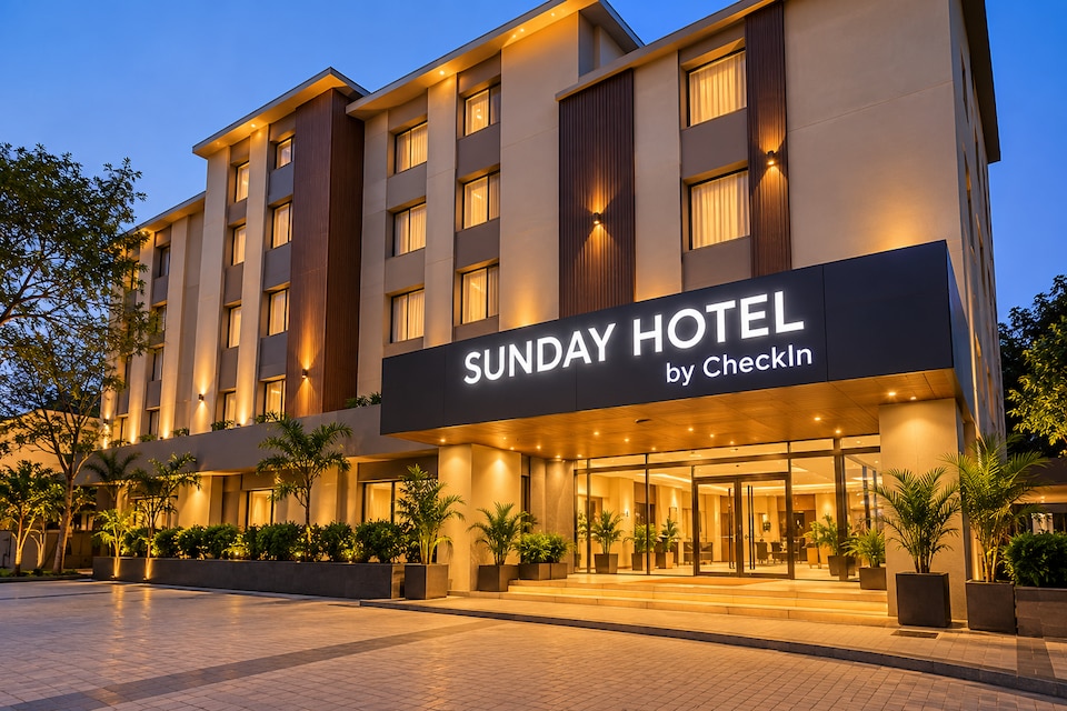 Sunday Hotel by CheckIn, Prayagraj , Railway Station Allahabad, Prayagraj
