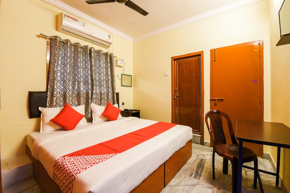 OYO 17169 The Yuva Inn, MG Road Vijayawada, Vijayawada