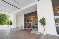Sunday The Straits Suites & Residences