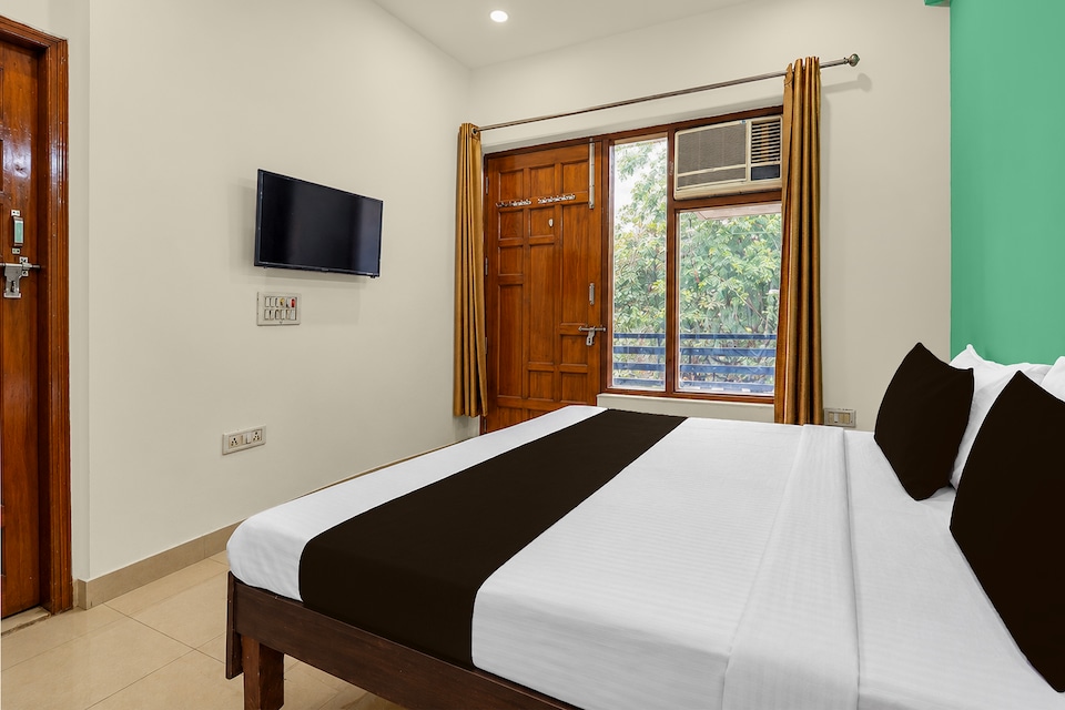 Hotel O Soran Residency , Medanta, Gurgaon