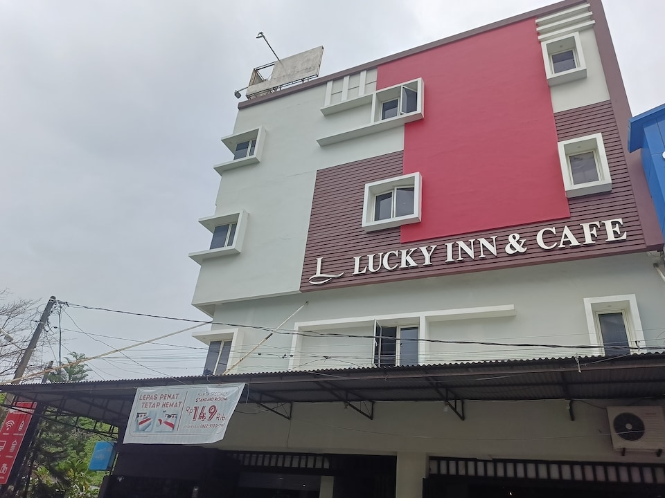 Hotel O near Mall Panakkukang formerly Hotel Lucky, Panakkukang, Makassar