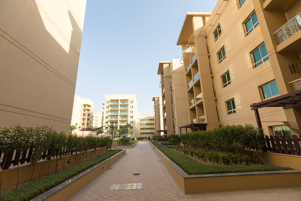 OYO Home 115 The Greens and Views Studio, Al Barsha Dubai, Dubai