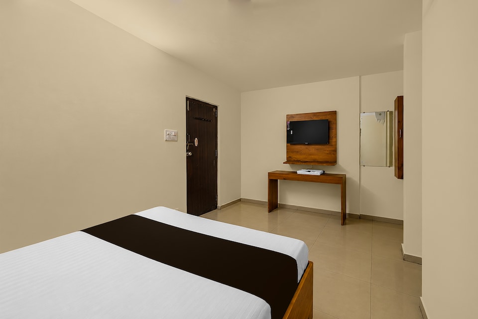 Hotel O Sri Saiyee Dwaraka, Abids-Nampally, Hyderabad