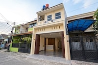 Hotel O near ITC Fatmawati formerly Blok M Syariah
