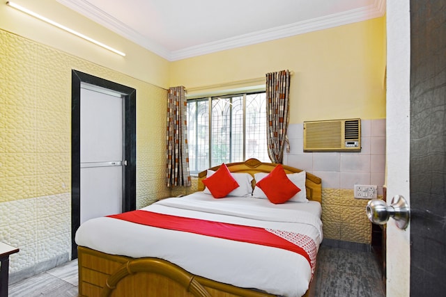OYO Stay Inn 2 Near Western Express Highway Metro Station
