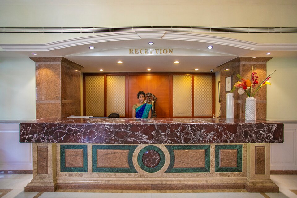 Capital O 536 The Rialto Hotel, Majestic Bangalore, Bangalore